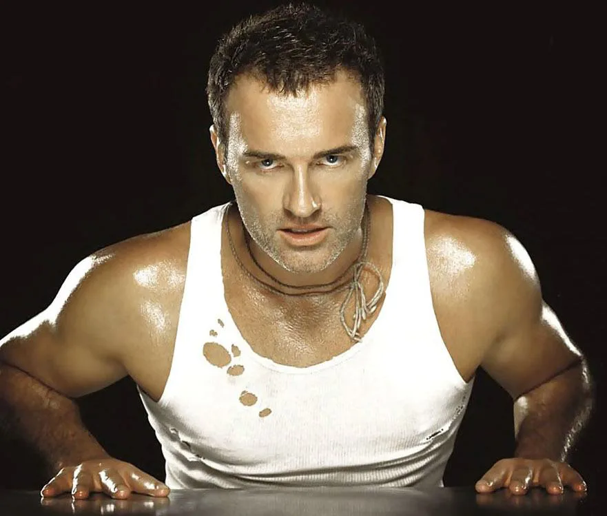 Секси Джулиан