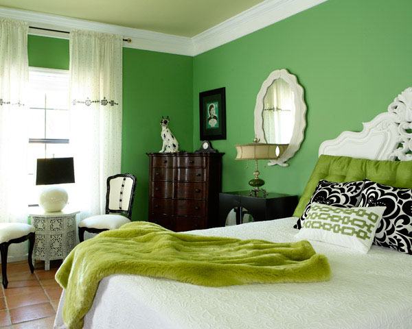 Спалня в зелено